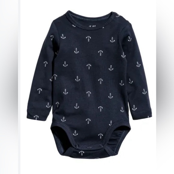 H&M Other - H&M Baby Long Sleeved Bodysuit Size 6-9 Months